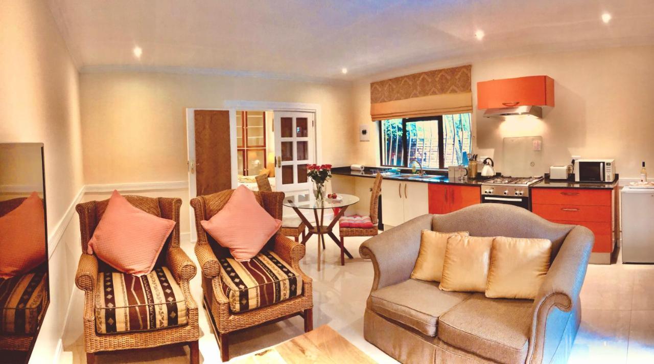 27A On Angus Hotel Johannesburg Bagian luar foto