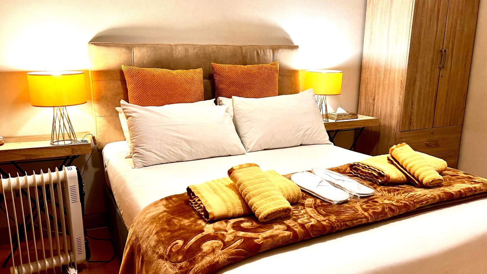 27A On Angus Hotel Johannesburg Bagian luar foto