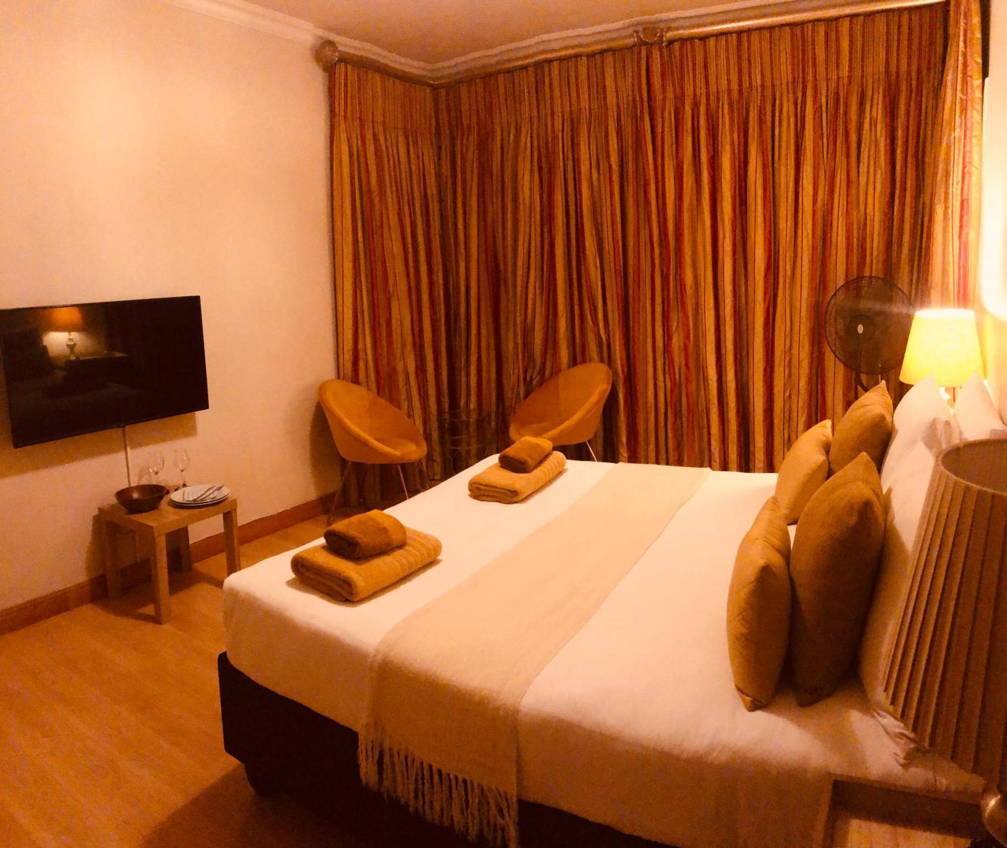 27A On Angus Hotel Johannesburg Bagian luar foto